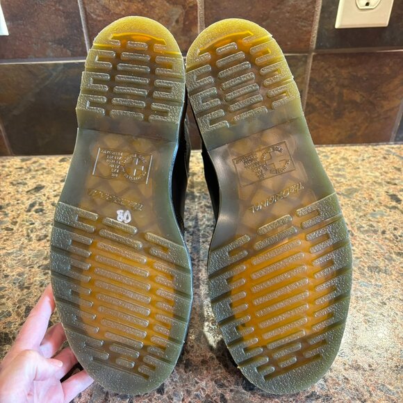 New Dr. Doc Martens Air Wair Men's 2976 HI Chelsea Boot 11 Black Smooth Leather - Picture 12 of 12